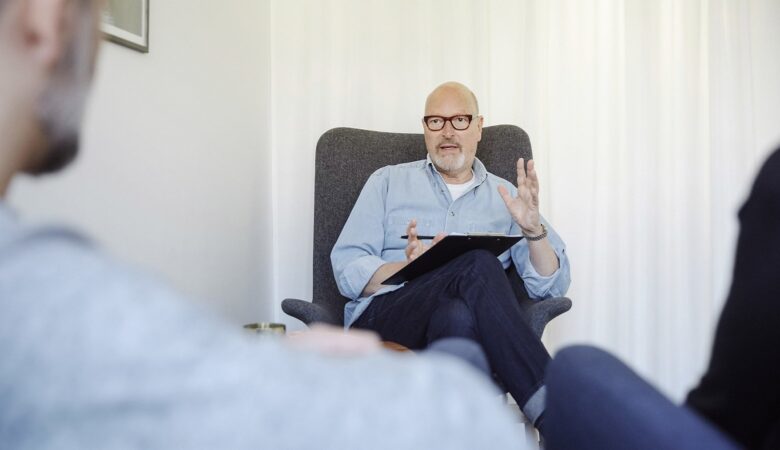 What Does a Psychiatrist Do? A Guide to Their Role in Mental Health Care