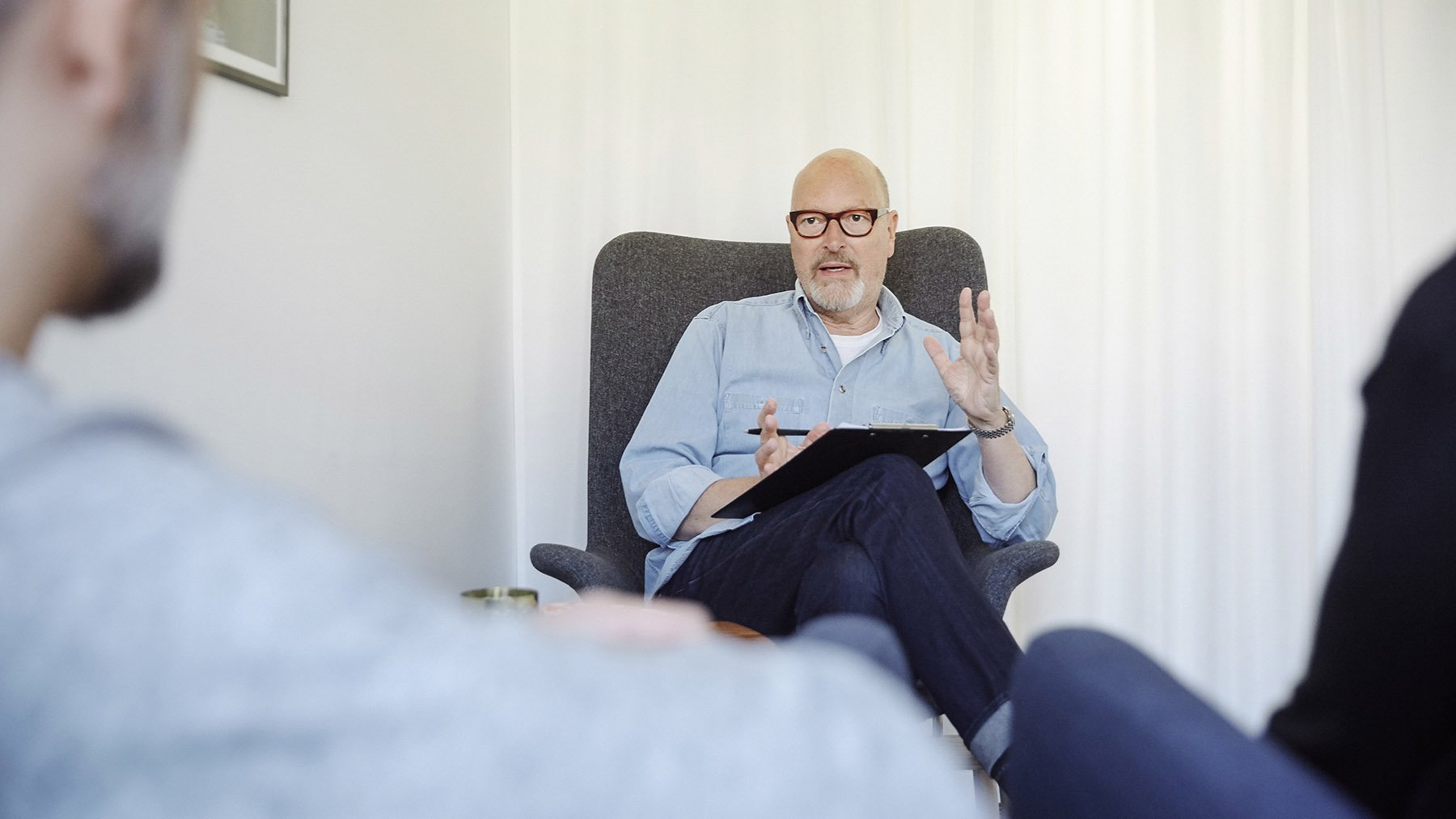 What Does a Psychiatrist Do? A Guide to Their Role in Mental Health Care